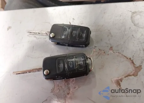 2003 Volkswagen Passat Glx from USA, damaged, VIN WVWRH63B03P040641